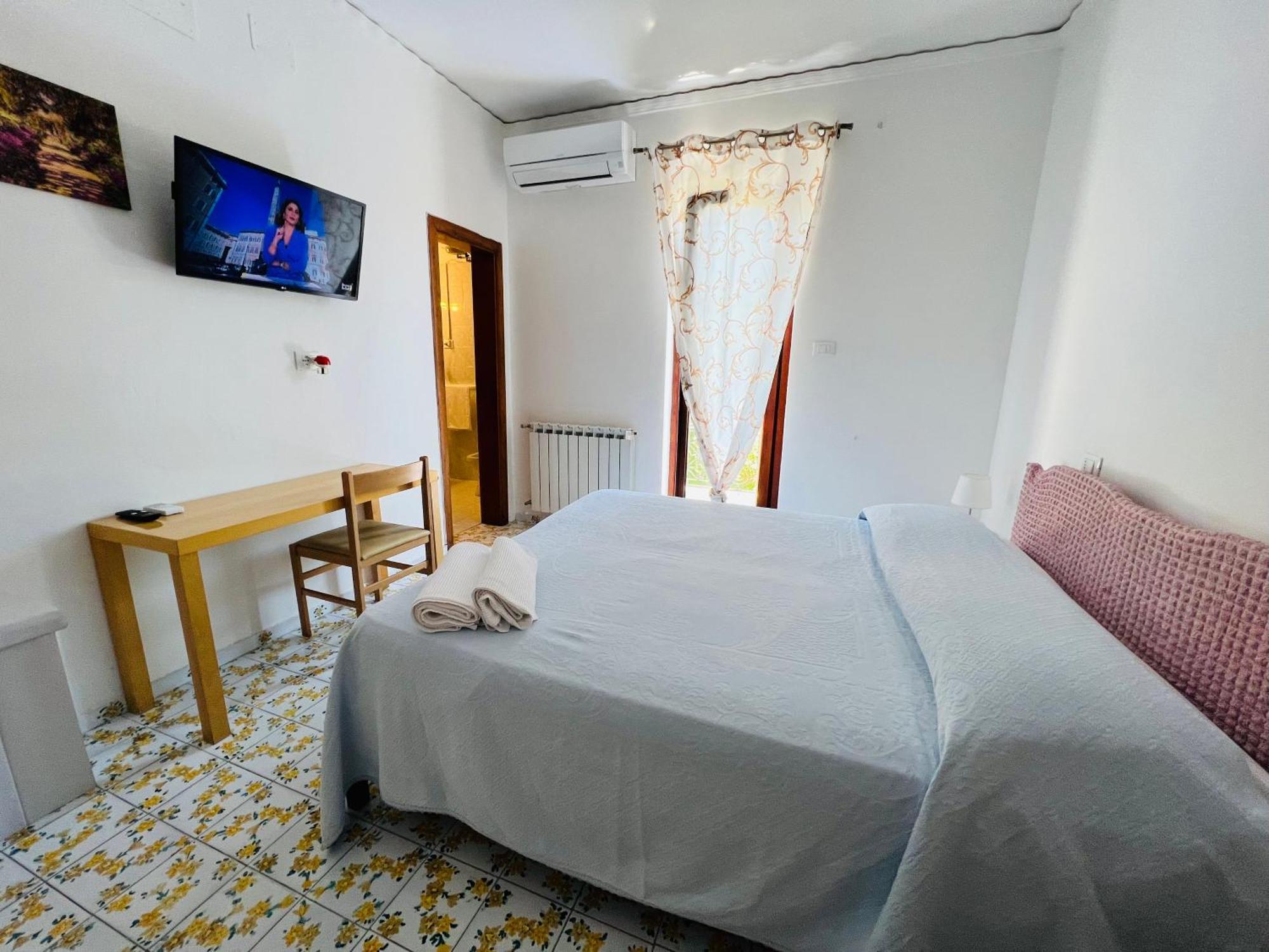 Villa Thomas Bb Conduzione Familiare Forio di Ischia Extérieur photo