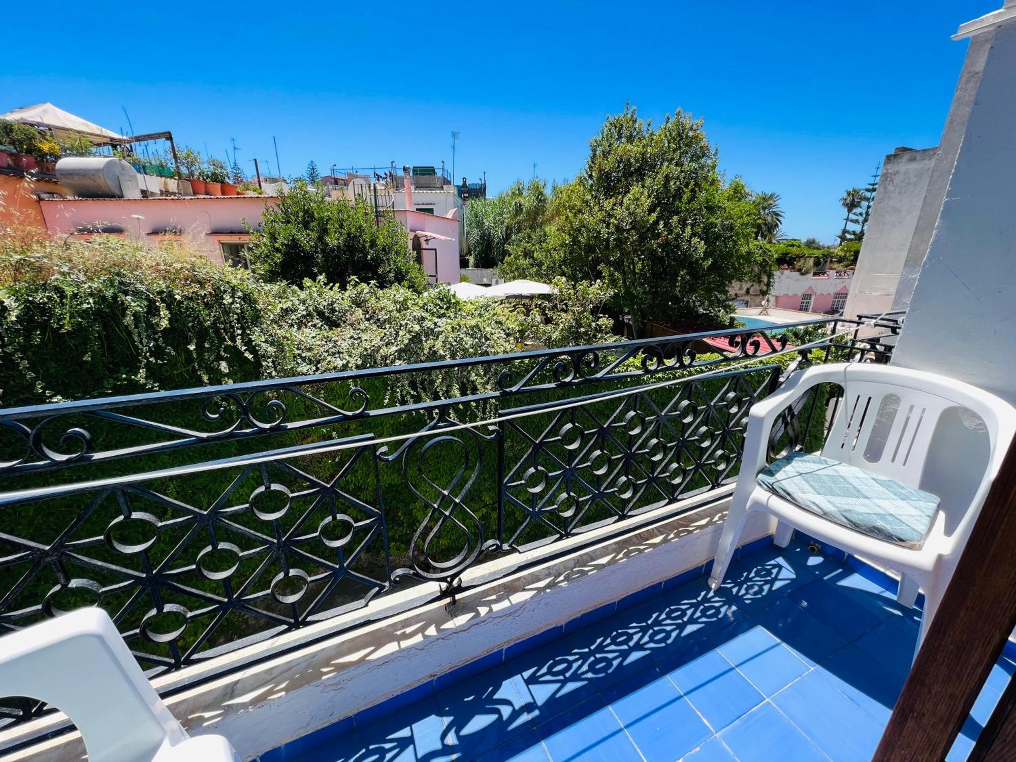 Villa Thomas Bb Conduzione Familiare Forio di Ischia Extérieur photo