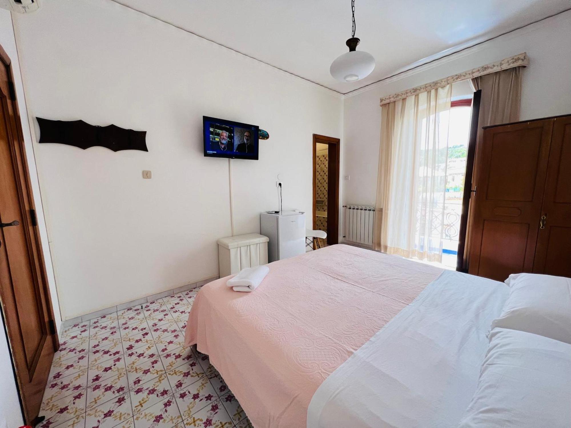 Villa Thomas Bb Conduzione Familiare Forio di Ischia Extérieur photo