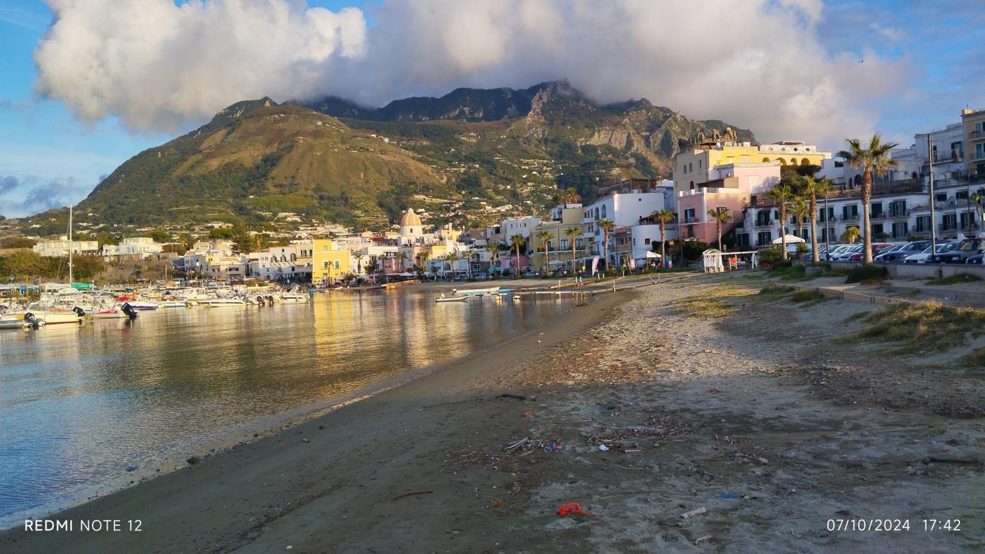 Villa Thomas Bb Conduzione Familiare Forio di Ischia Extérieur photo